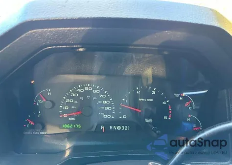 2004 Ford Excursion Eddie Bauer z USA, uszkodzony, nr VIN 1FMSU45P14EA06923